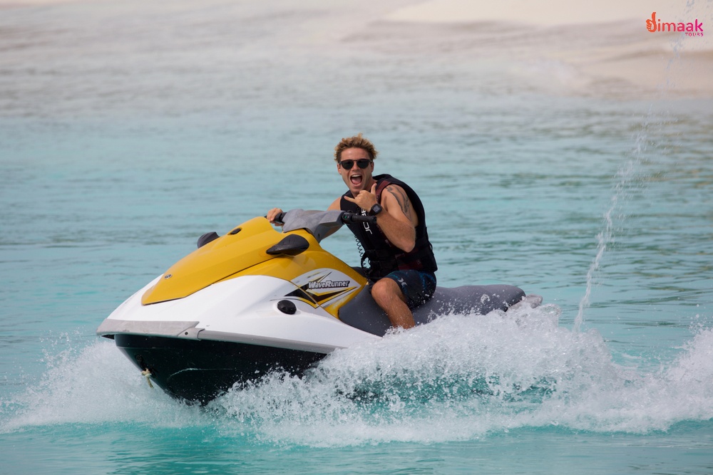 15 Exciting Water Sports in Maldives for a Perfect Vacation Dimaak